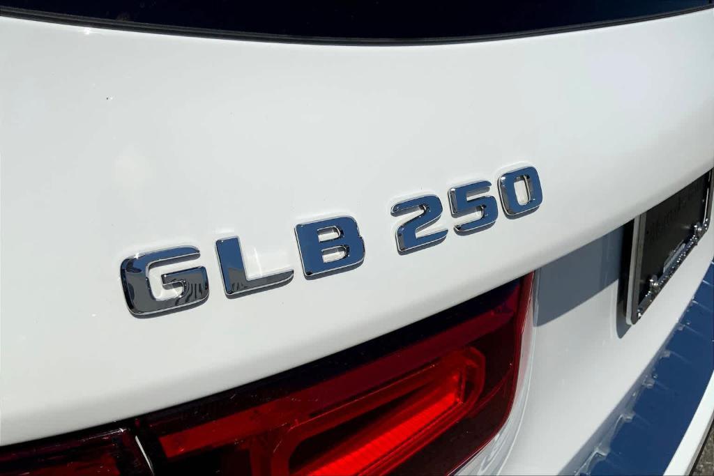 used 2022 Mercedes-Benz GLB 250 car, priced at $41,193