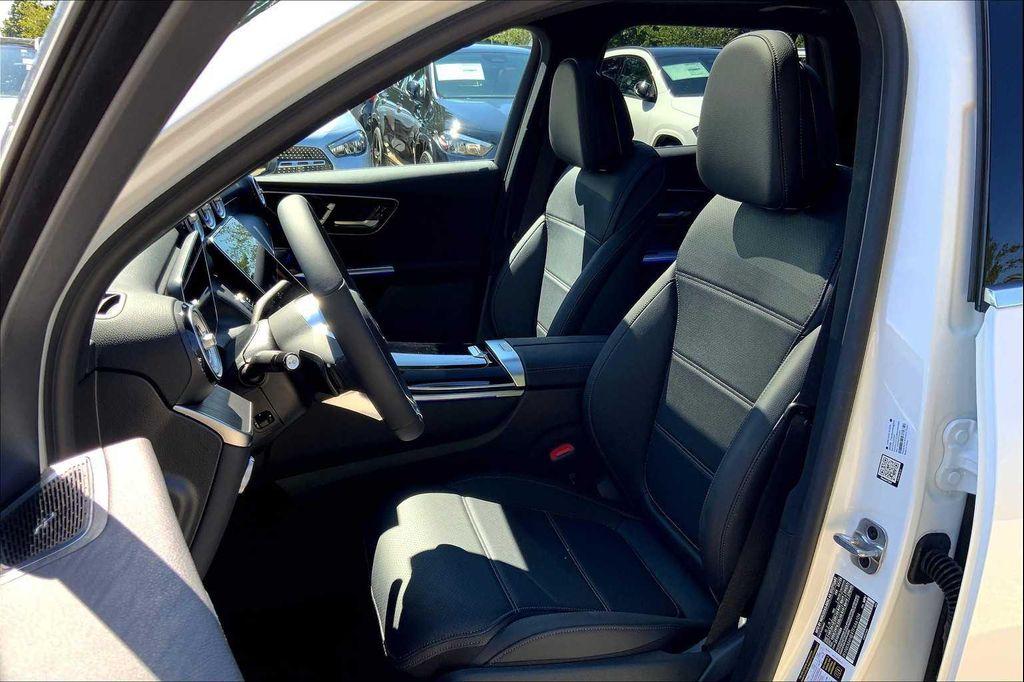 new 2026 Mercedes-Benz GLC 300 car, priced at $59,080