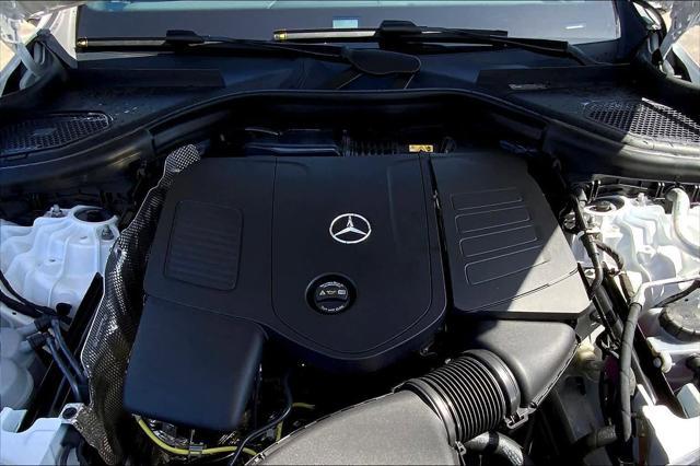 new 2025 Mercedes-Benz GLC 300 car, priced at $60,315