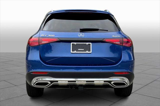 new 2025 Mercedes-Benz GLC 300 car, priced at $59,095