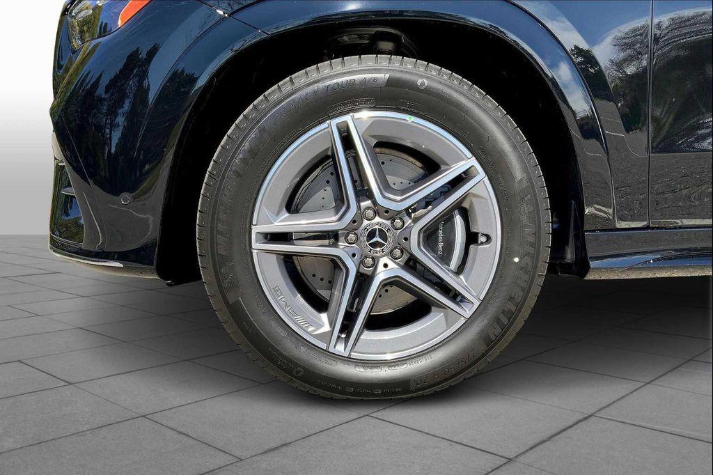 new 2026 Mercedes-Benz GLE 450 car, priced at $82,150