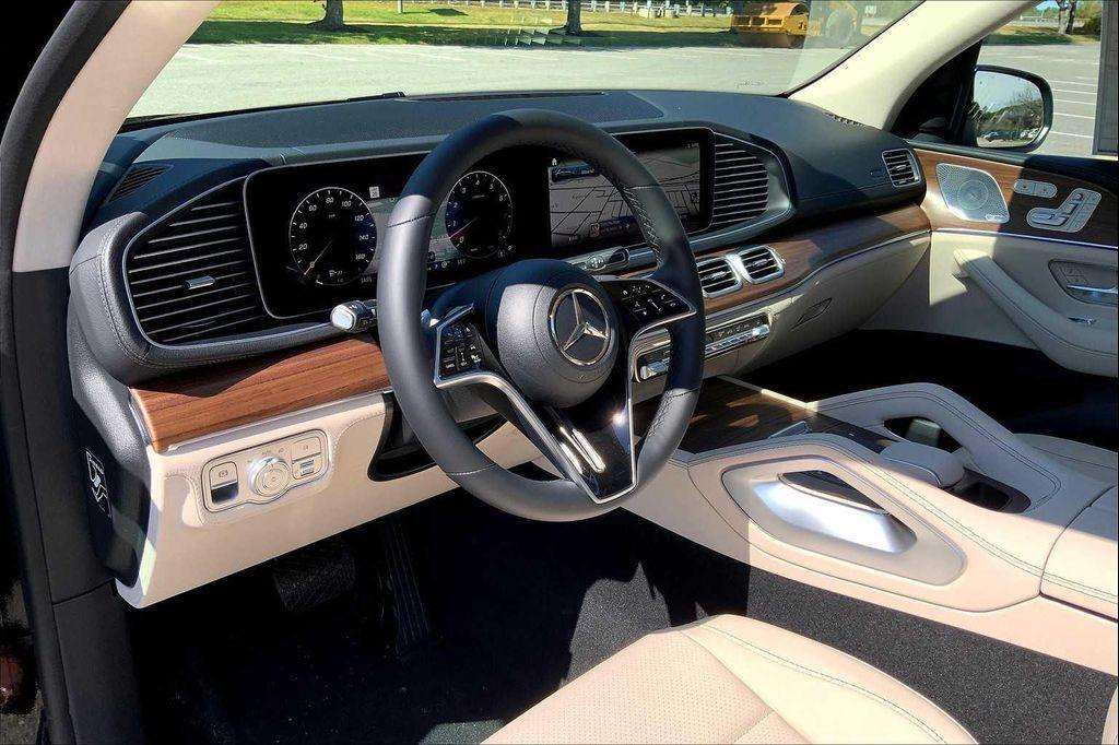 new 2026 Mercedes-Benz GLE 450 car, priced at $82,150