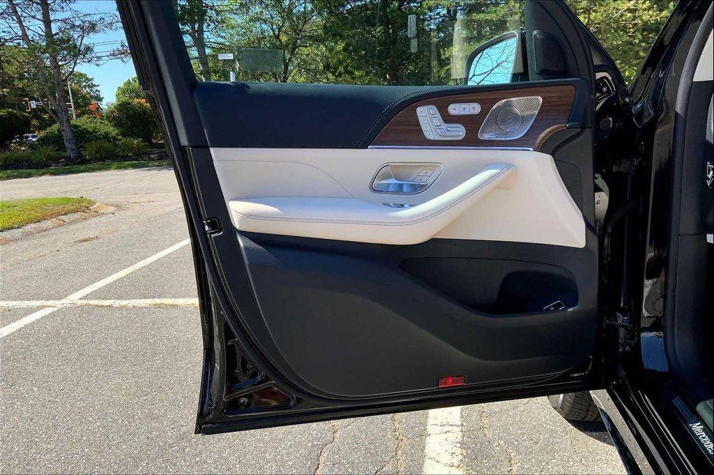 new 2026 Mercedes-Benz GLE 450 car, priced at $82,150