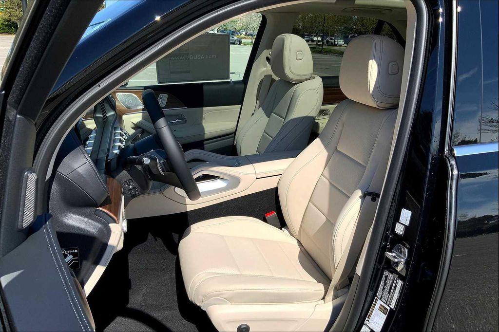 new 2026 Mercedes-Benz GLE 450 car, priced at $82,150