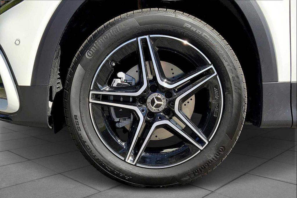 new 2026 Mercedes-Benz GLB 250 car, priced at $56,320