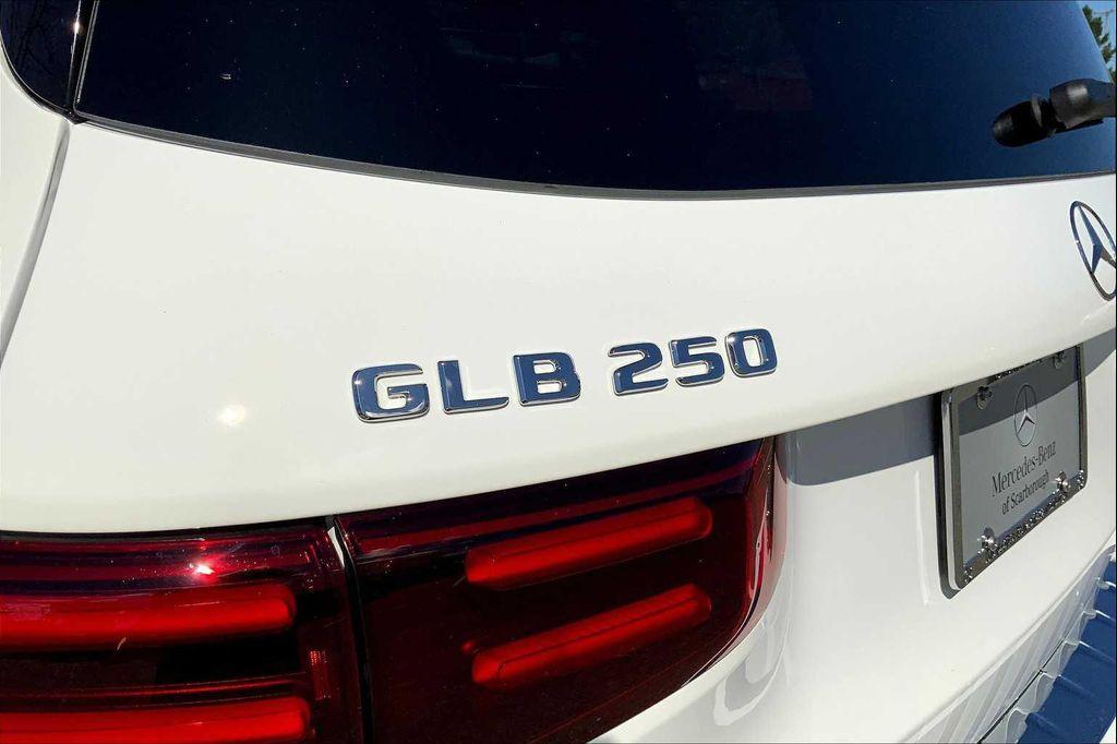 new 2026 Mercedes-Benz GLB 250 car, priced at $56,320