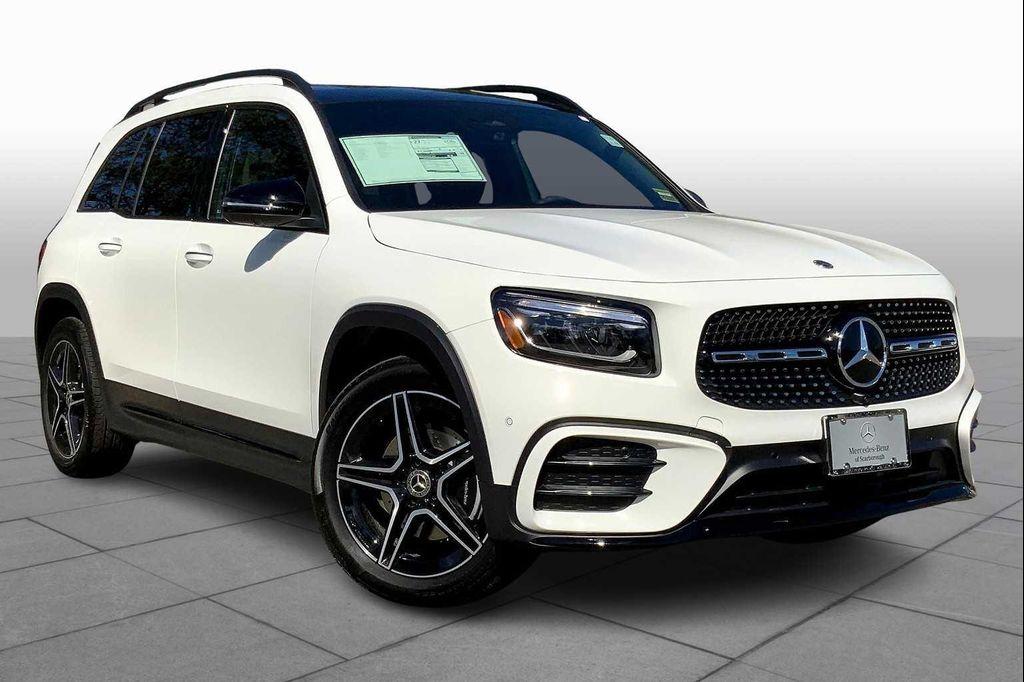 new 2026 Mercedes-Benz GLB 250 car, priced at $56,320