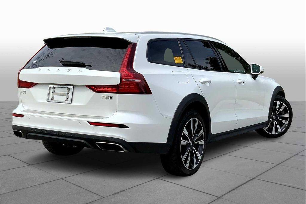 used 2021 Volvo V60 Cross Country car, priced at $28,216