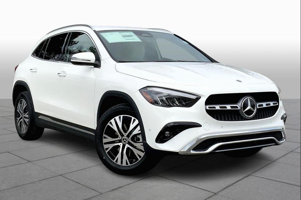 new 2025 Mercedes-Benz GLA 250 car, priced at $46,650