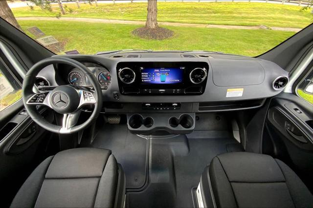 new 2024 Mercedes-Benz Sprinter 2500 car, priced at $84,547