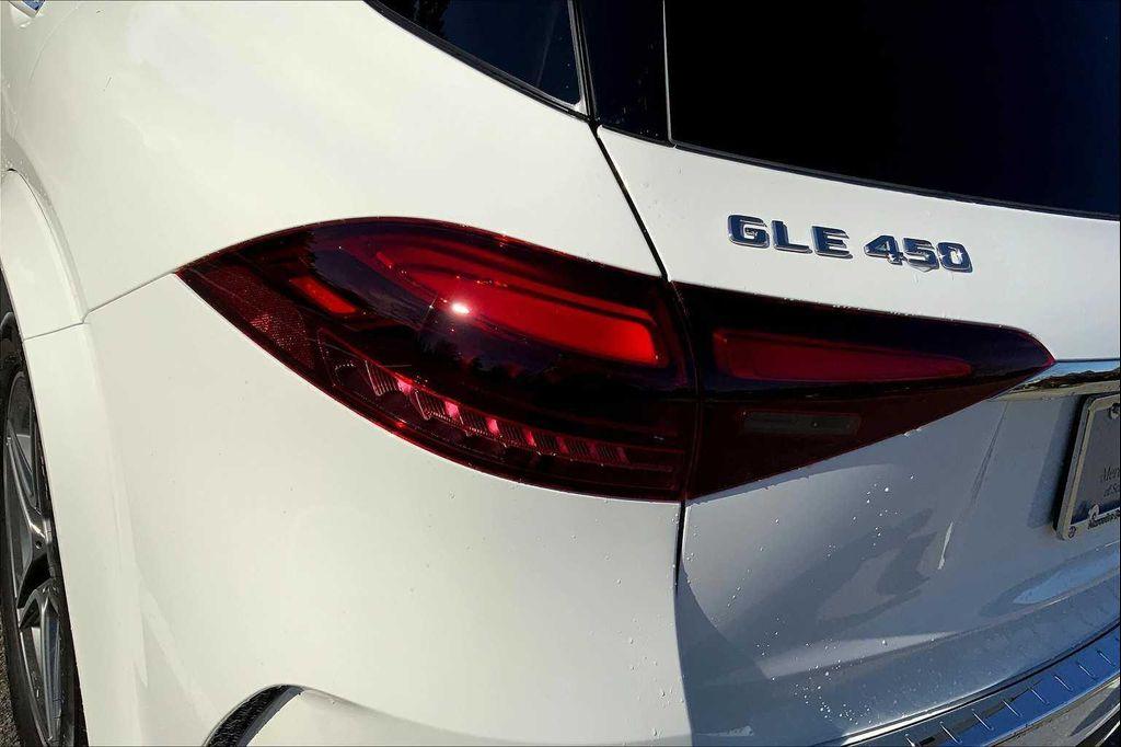new 2026 Mercedes-Benz GLE 450 car, priced at $86,415