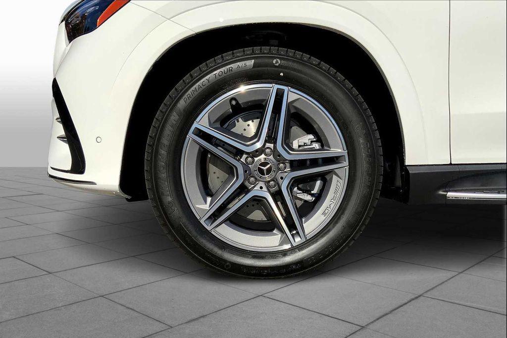 new 2026 Mercedes-Benz GLE 450 car, priced at $86,415