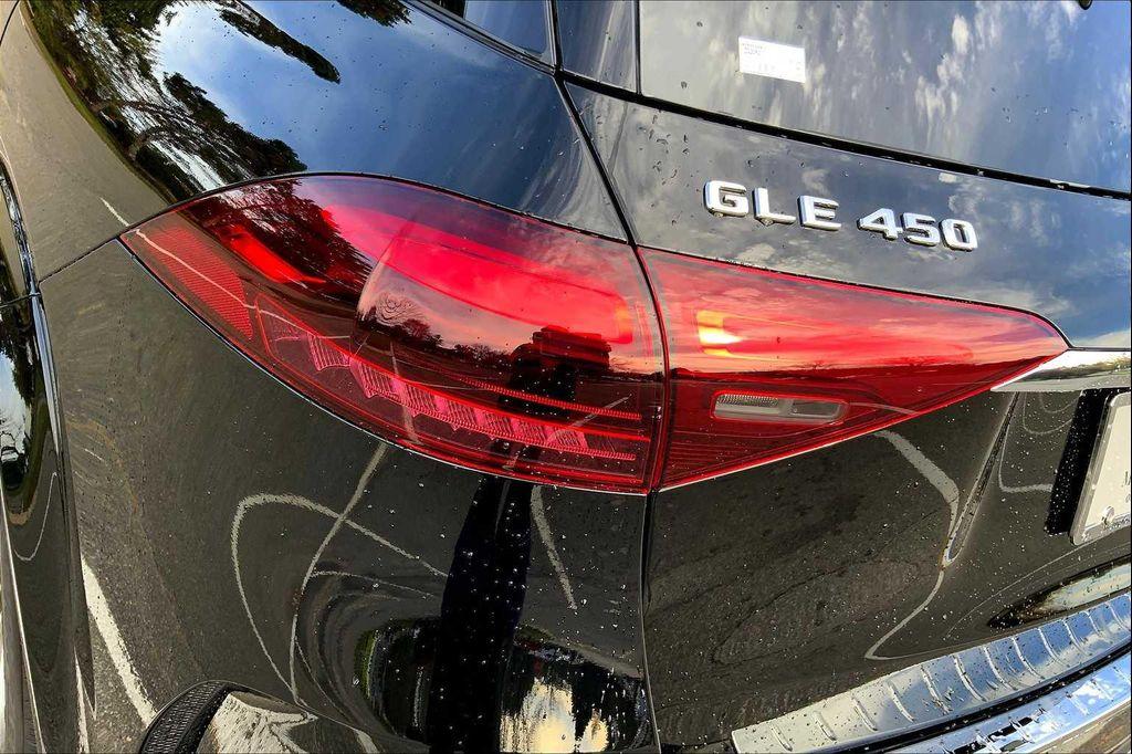 new 2026 Mercedes-Benz GLE 450 car, priced at $82,565