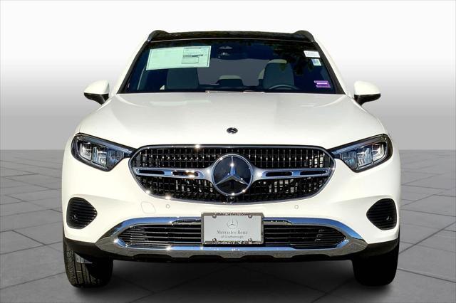 new 2025 Mercedes-Benz GLC 300 car, priced at $54,700