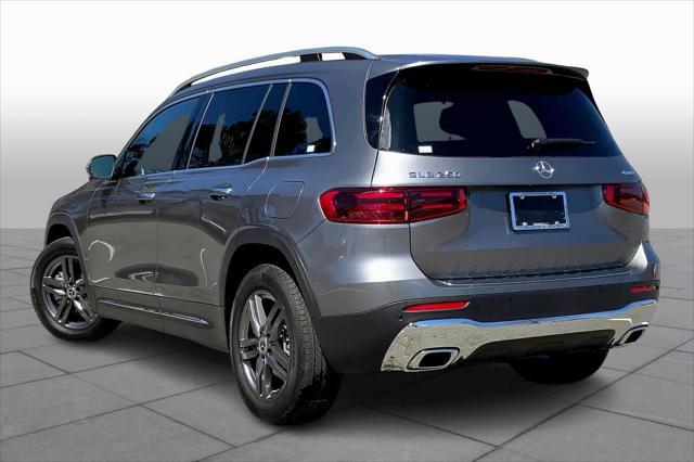 new 2025 Mercedes-Benz GLB 250 car, priced at $54,555