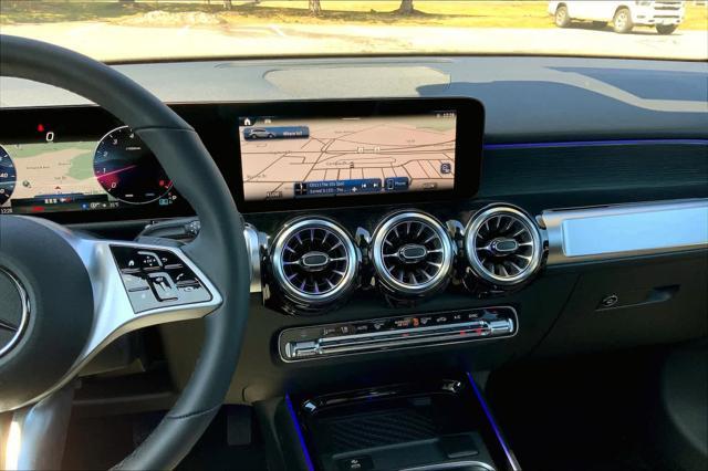new 2025 Mercedes-Benz GLB 250 car, priced at $54,555