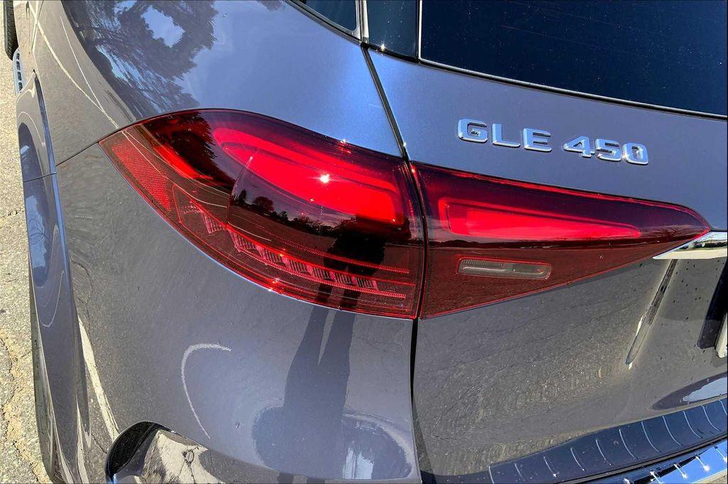 new 2026 Mercedes-Benz GLE 450 car, priced at $83,735