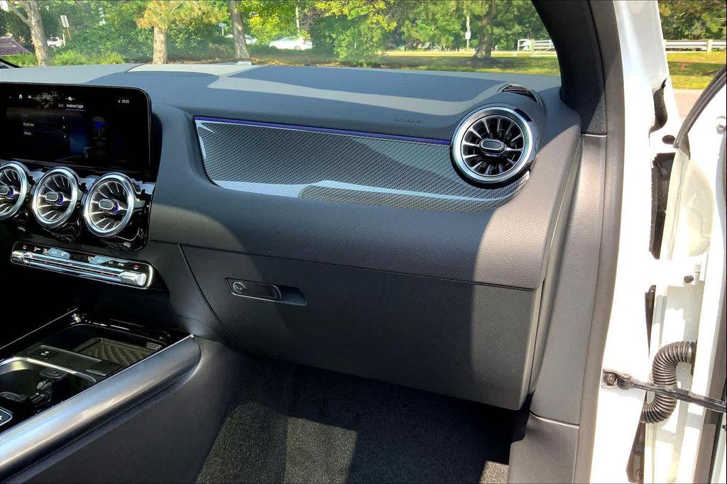 used 2025 Mercedes-Benz GLA 250 car, priced at $45,555