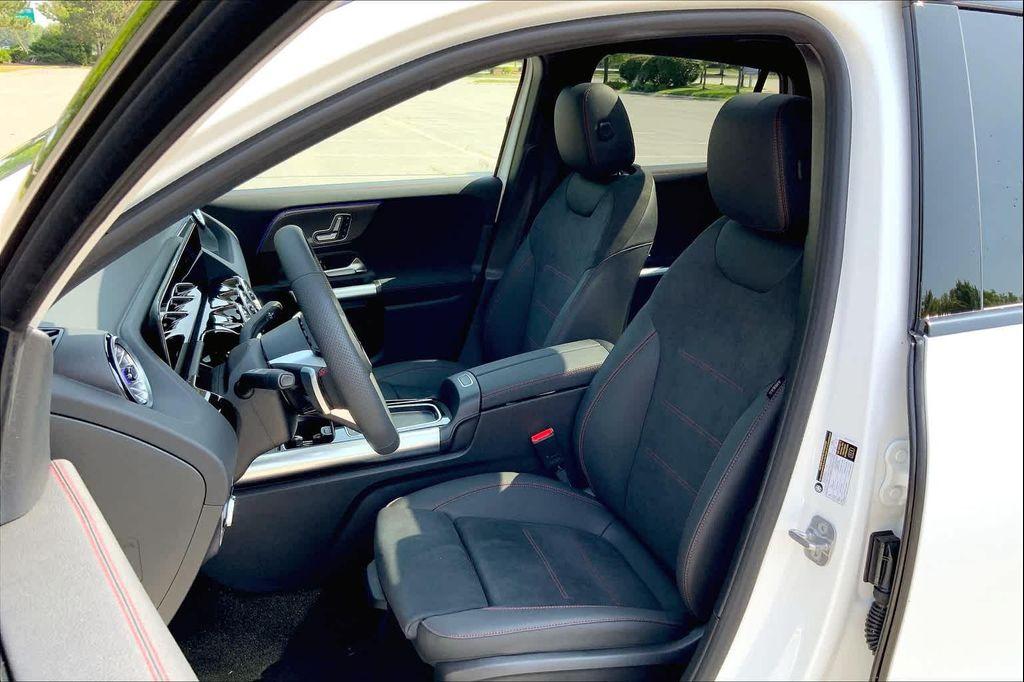 used 2025 Mercedes-Benz GLA 250 car, priced at $45,555