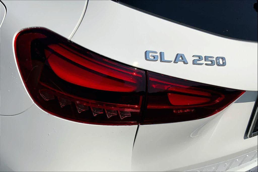 used 2025 Mercedes-Benz GLA 250 car, priced at $45,555