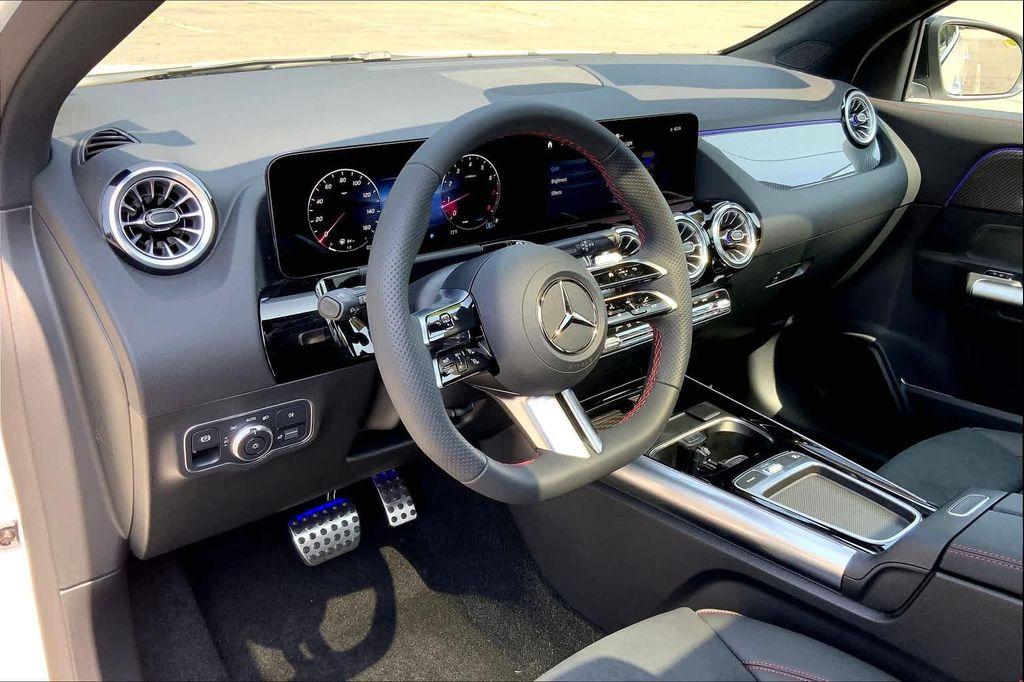 used 2025 Mercedes-Benz GLA 250 car, priced at $45,555