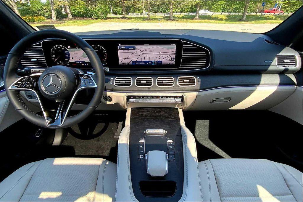 new 2025 Mercedes-Benz GLE 350 car, priced at $77,320