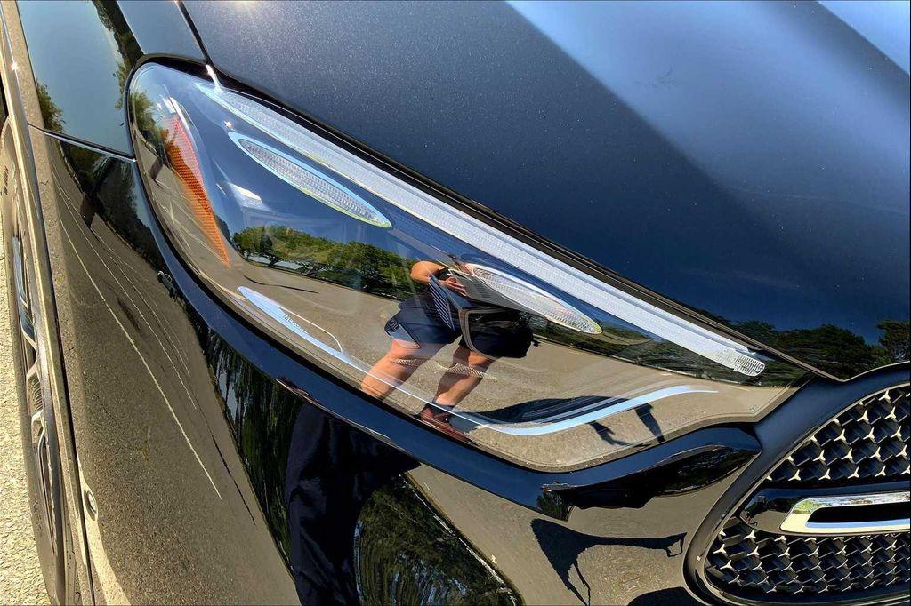 new 2025 Mercedes-Benz GLC 350e car, priced at $75,265