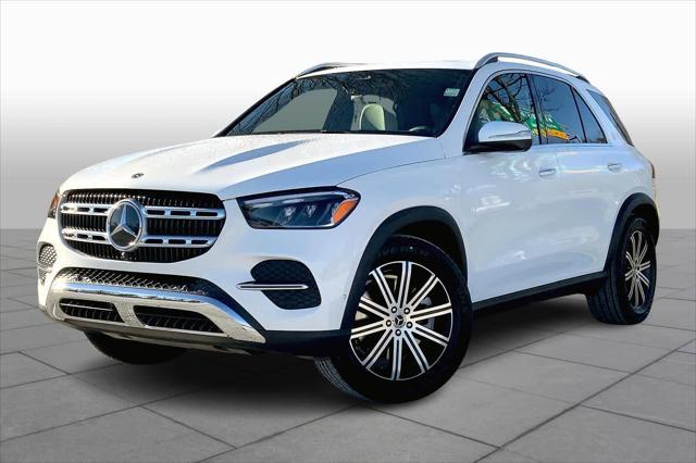 new 2025 Mercedes-Benz GLE 450 car, priced at $73,745