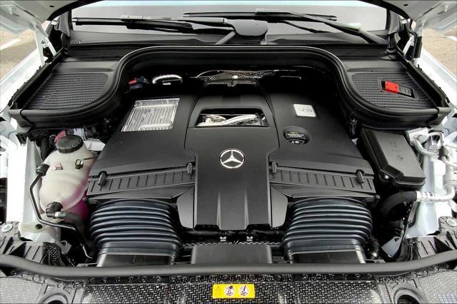 new 2025 Mercedes-Benz GLS 580 car, priced at $128,480
