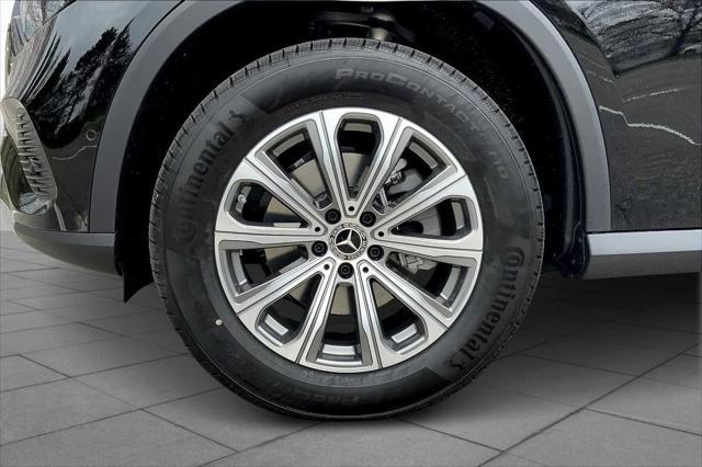 new 2025 Mercedes-Benz GLC 300 car, priced at $55,695
