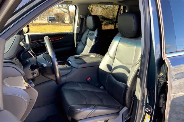 used 2020 Cadillac Escalade car, priced at $42,750