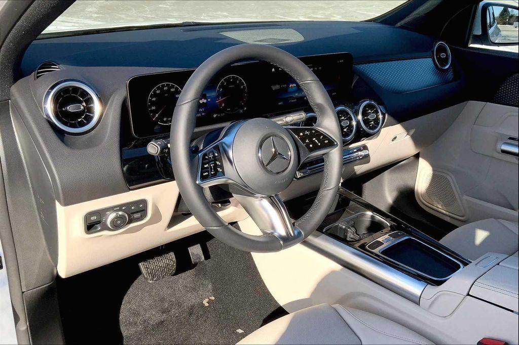used 2025 Mercedes-Benz GLA 250 car, priced at $39,825