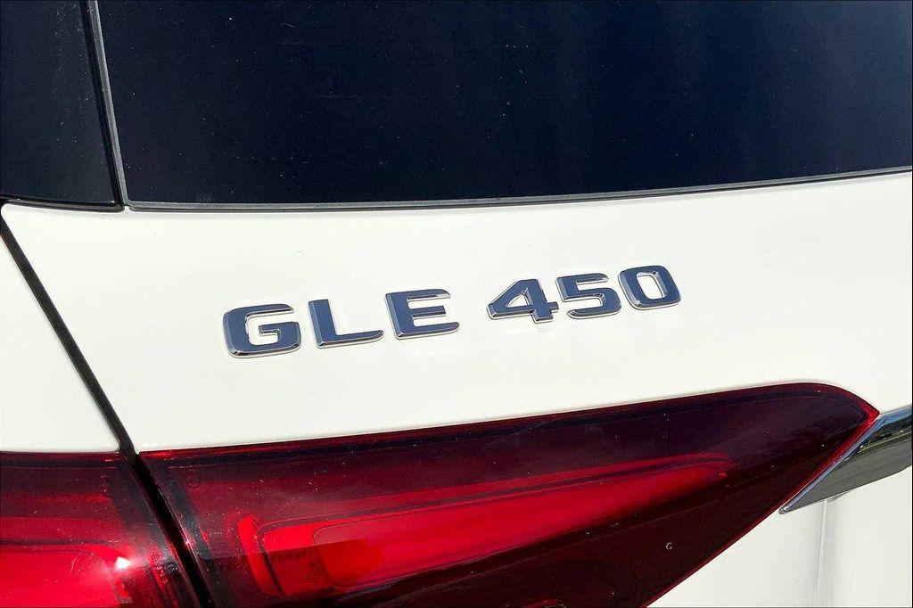 new 2026 Mercedes-Benz GLE 450 car, priced at $81,765
