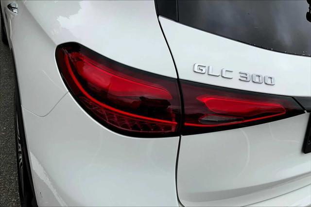 new 2025 Mercedes-Benz GLC 300 car, priced at $59,615