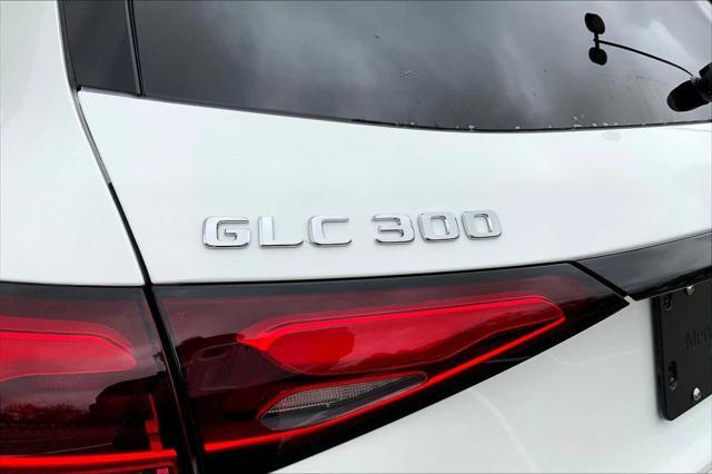 new 2025 Mercedes-Benz GLC 300 car, priced at $59,615