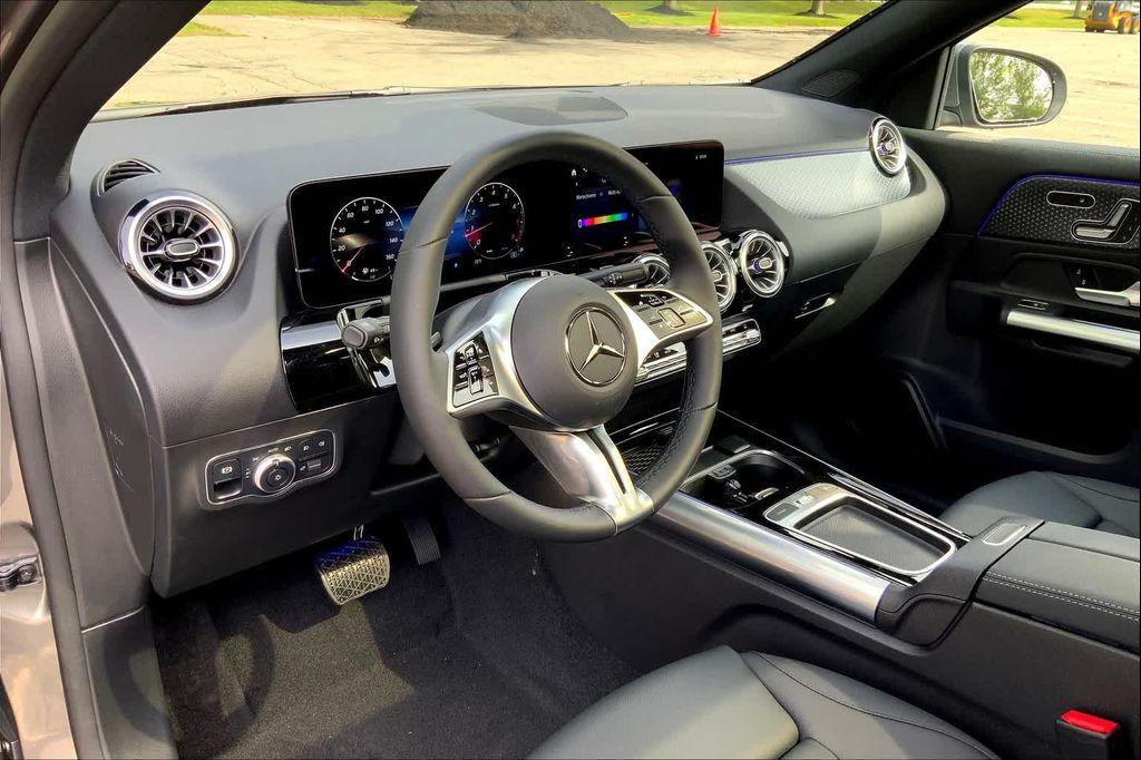 used 2025 Mercedes-Benz GLA 250 car, priced at $45,117
