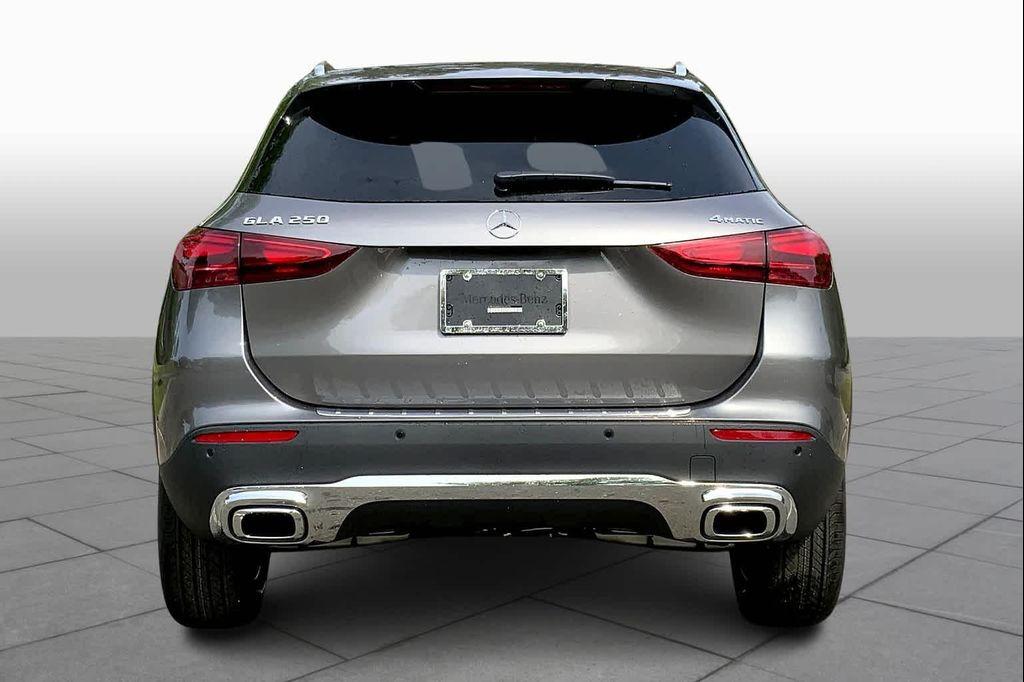 used 2025 Mercedes-Benz GLA 250 car, priced at $45,117