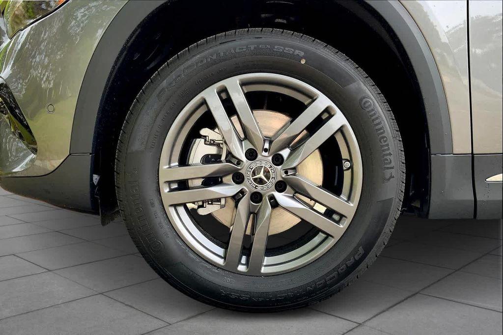 used 2025 Mercedes-Benz GLA 250 car, priced at $45,117