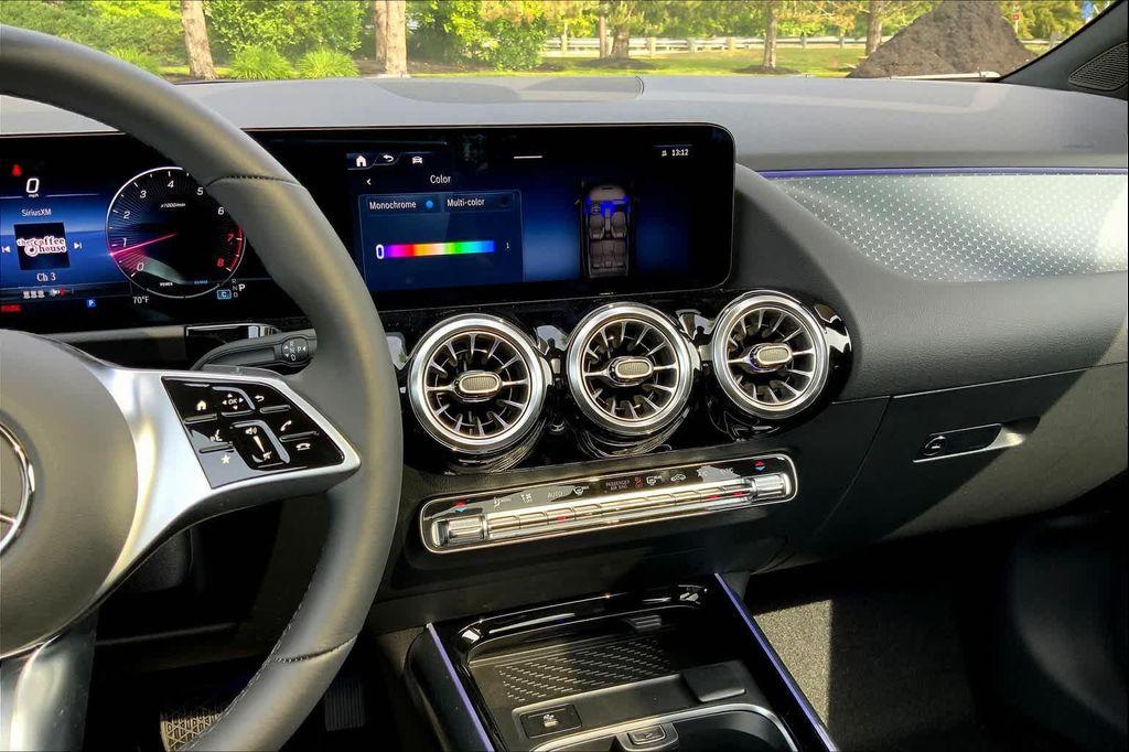 used 2025 Mercedes-Benz GLA 250 car, priced at $45,117