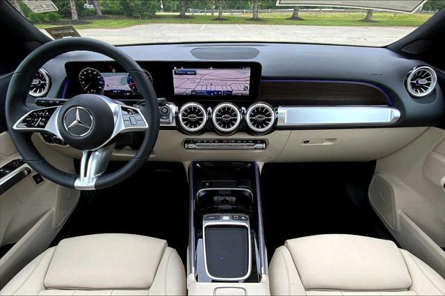 new 2025 Mercedes-Benz GLB 250 car, priced at $54,235