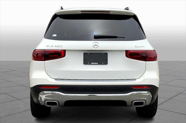 new 2025 Mercedes-Benz GLB 250 car, priced at $54,235