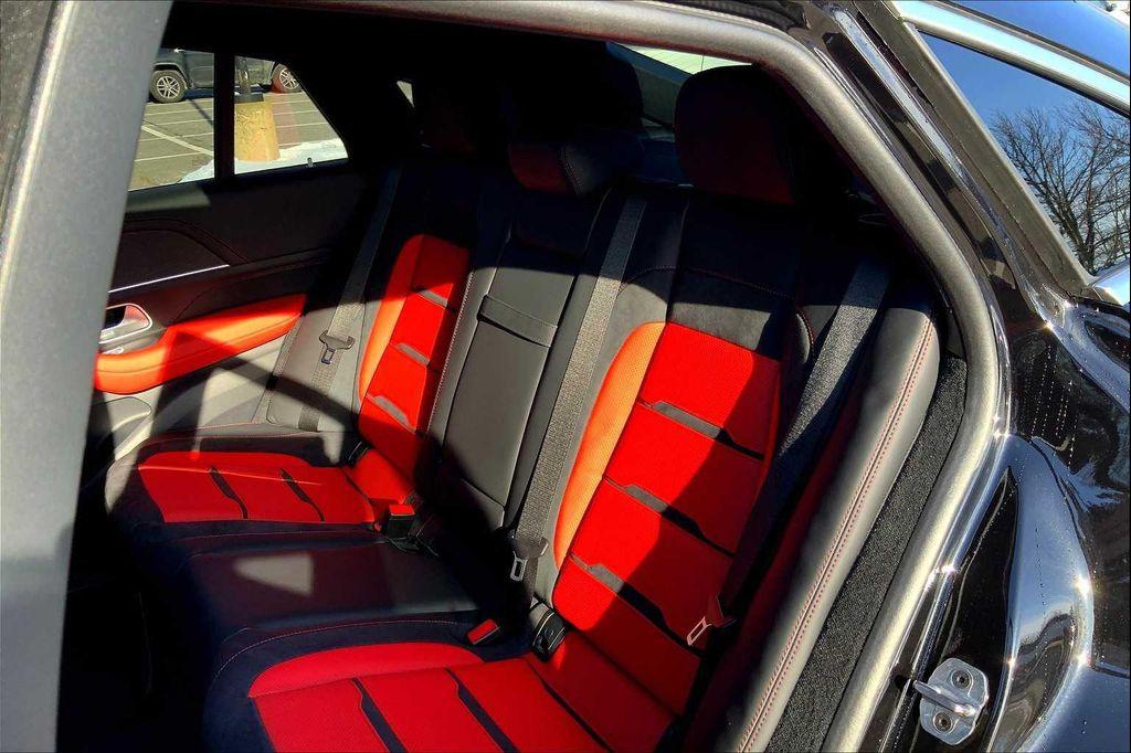 new 2025 Mercedes-Benz AMG GLE 53 car, priced at $96,525
