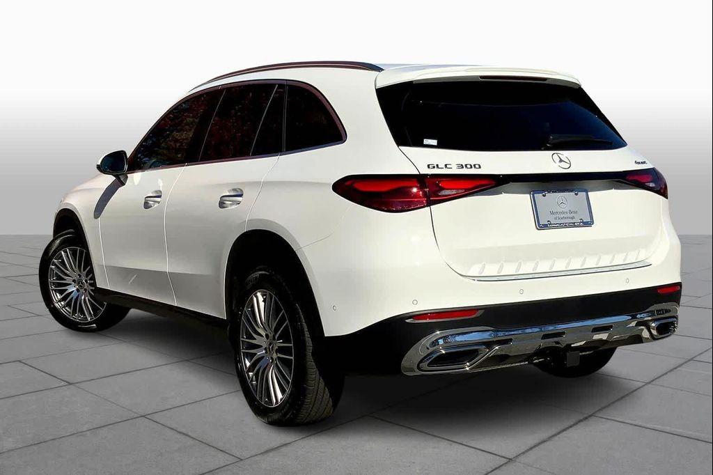 new 2026 Mercedes-Benz GLC 300 car, priced at $59,580