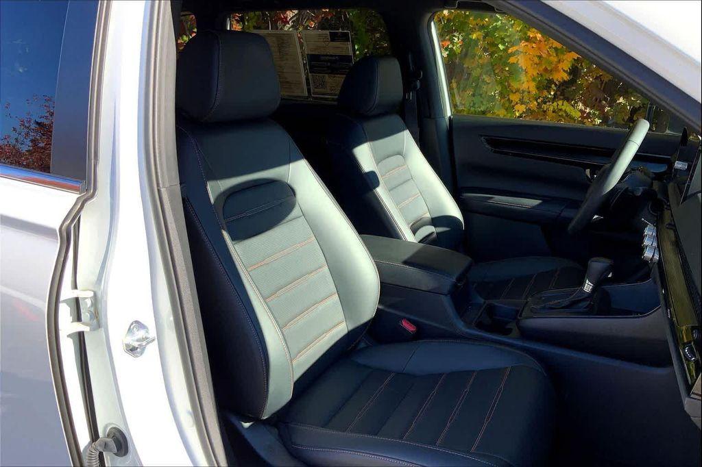 used 2023 Honda CR-V Hybrid car, priced at $36,151