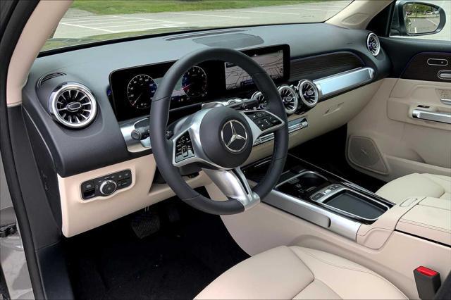 new 2025 Mercedes-Benz GLB 250 car, priced at $54,085