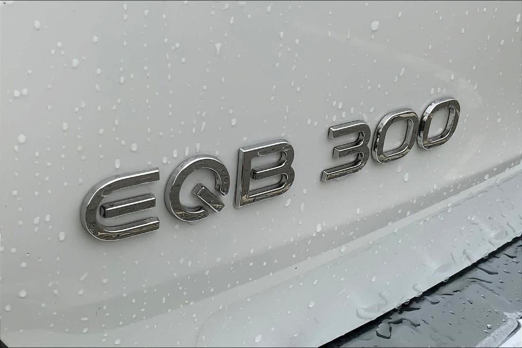 new 2024 Mercedes-Benz EQB 300 car, priced at $68,515
