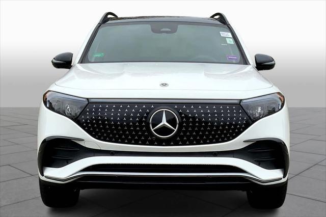 new 2024 Mercedes-Benz EQB 300 car, priced at $68,515