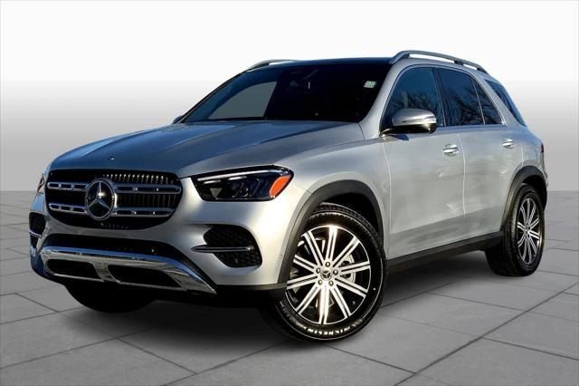 new 2025 Mercedes-Benz GLE 450 car, priced at $75,795