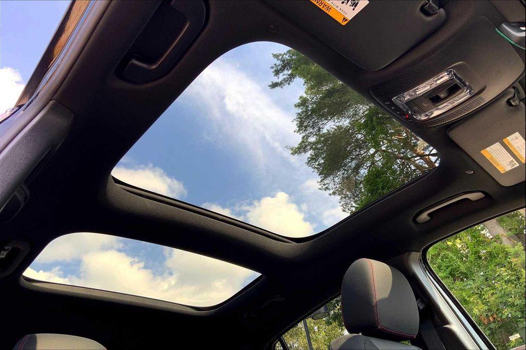 new 2026 Mercedes-Benz GLA 250 car, priced at $54,925