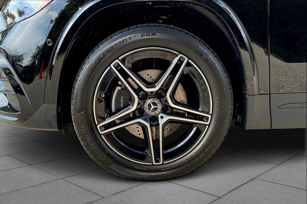 new 2026 Mercedes-Benz GLA 250 car, priced at $54,925